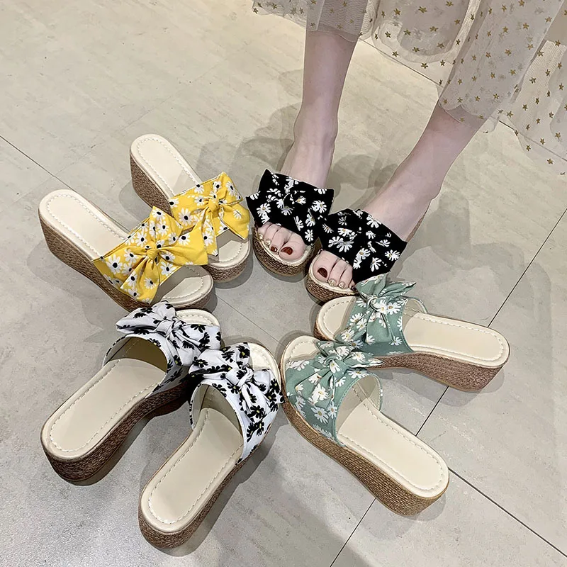 

Shoes Summer Clogs Woman Med House Slippers Platform Slides On A Wedge Pantofle Butterfly-Knot Beach 2021 Rubber Floral PU