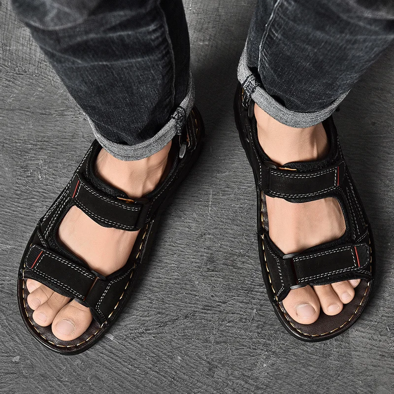 

Summer Leather Sandals Men Casual Lightweight Soft Sandals Outdoor Fashion Hollow Out Beach Sandals Comfortable Sandalias Hombre