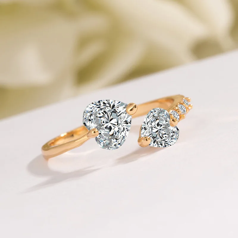 

2020 Ladies Fashion Trend Personality New Ring Temperament Simple and Exquisite Love Inlaid Zircon Ring Anniversary High Quality