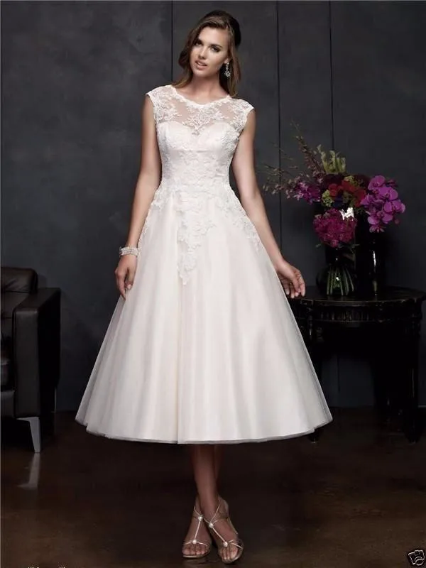 

A line Scoop Short 2018 Lace Appliques Sleeveless vestido de noiva Custom Vintage Tea Length Bridal Gown bridesmaid dresses