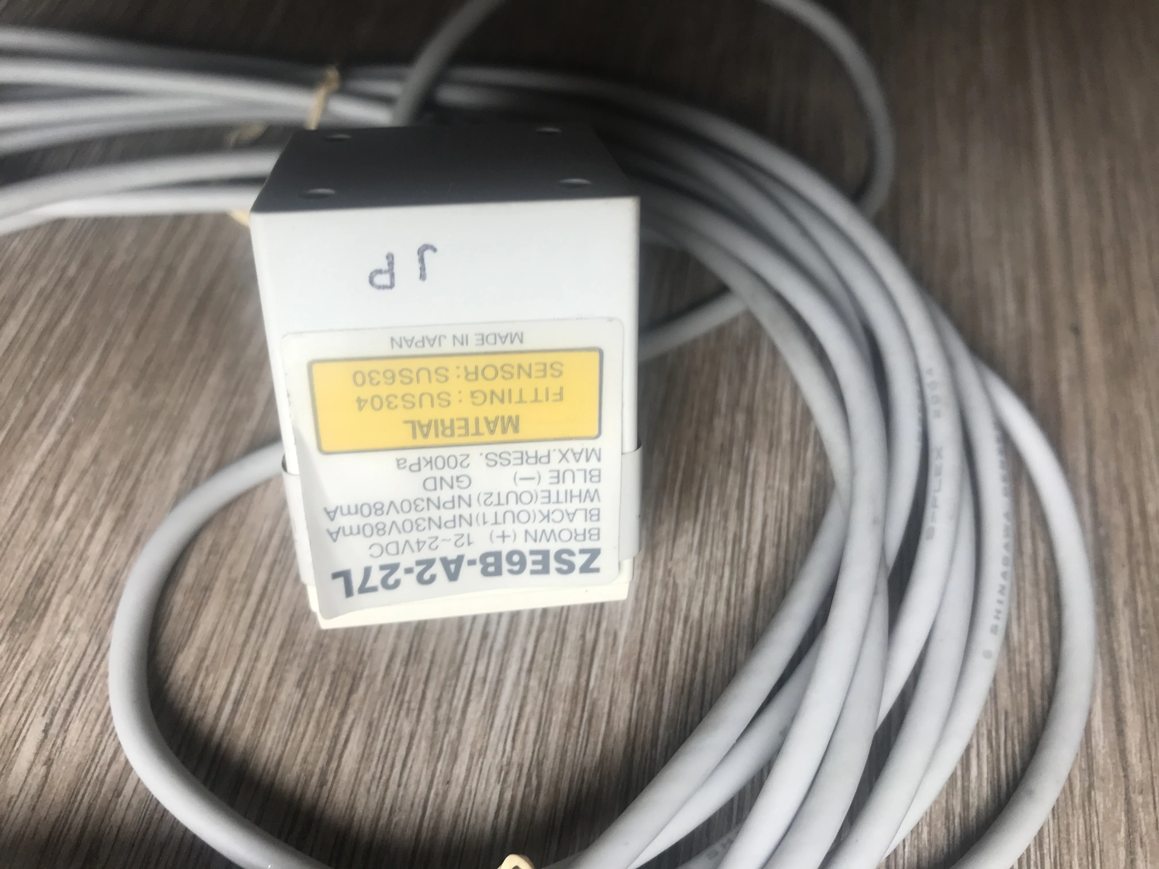 Новый SMC Давление переключатель ZSE6B-A2-27L гарантия качества |