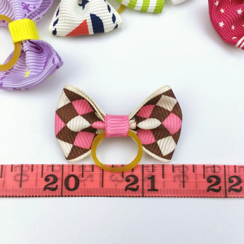 

(100 pieces/lot) Cute Ribbon Pet Grooming Accessories Handmade Small Dog Cat Hair Bows With Elastic Rubber Band 121 Colors
