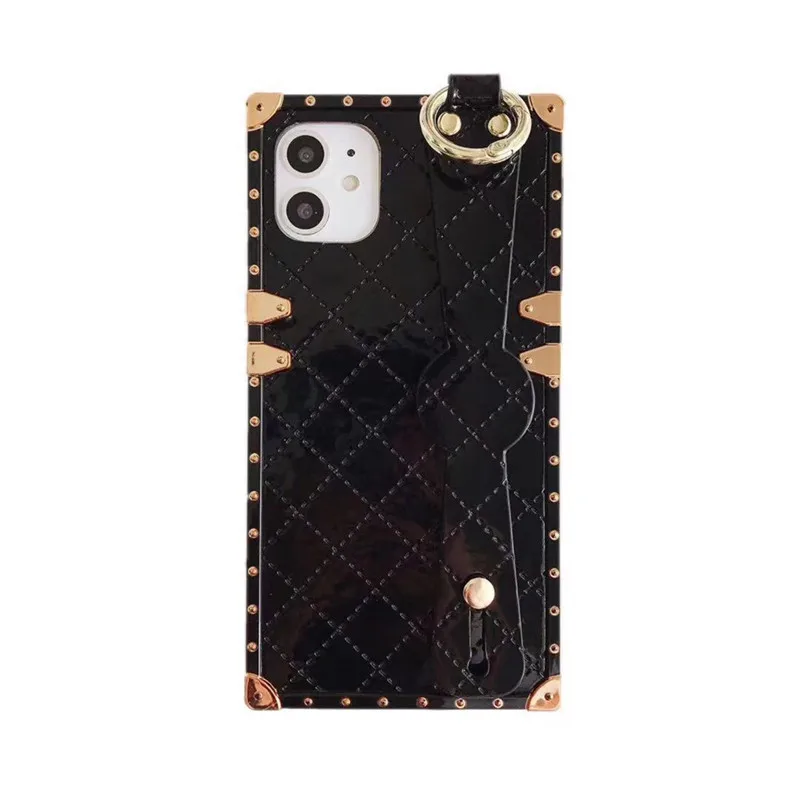 

Bracelet holding phone case iPhone 12 11 Pro XS MAX XR X monochrome leather case for iphone 7 8 6s plus funda