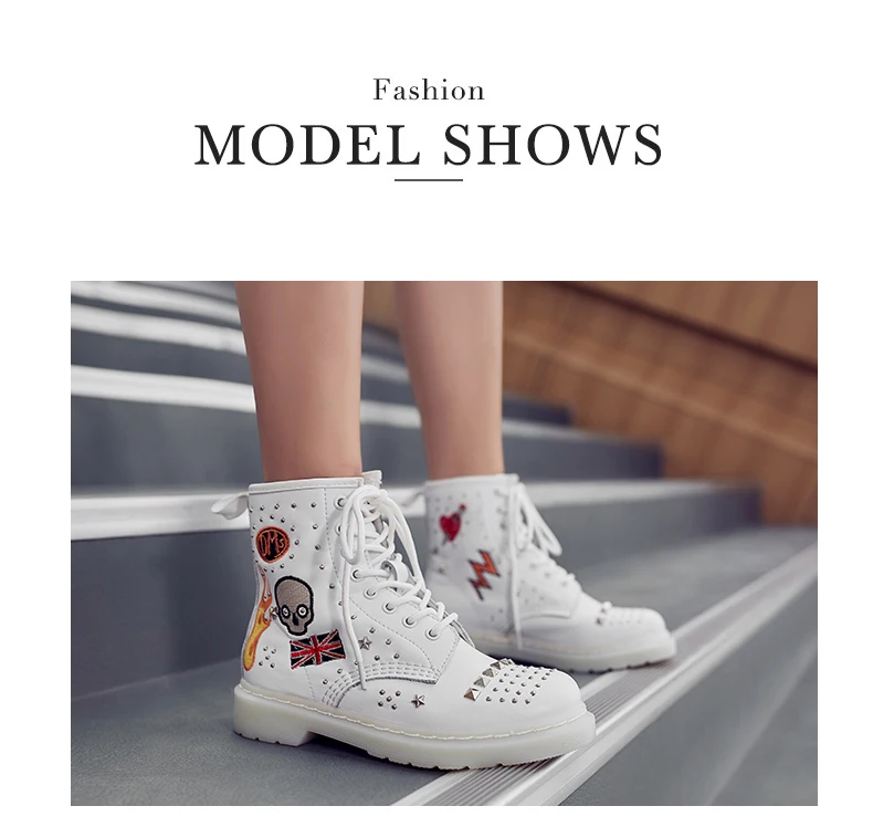 Autumn Winter Skull Rivet Women Ankle Boots White Genuine Leather Woman Boots Round Toe Lace Up Shoes Motorcycle Female Footwear