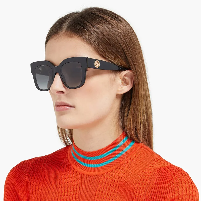 

Women Brand Designer Luxury Sunglasses Vintage Oversized Square Sunglasses Retro Black Frame Sun Glasses Female UV 400 Shades