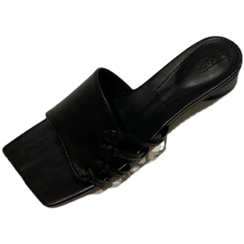

2021 spring woven hollow Muller shoes open toe slippers low heel women's summer new cool slippers