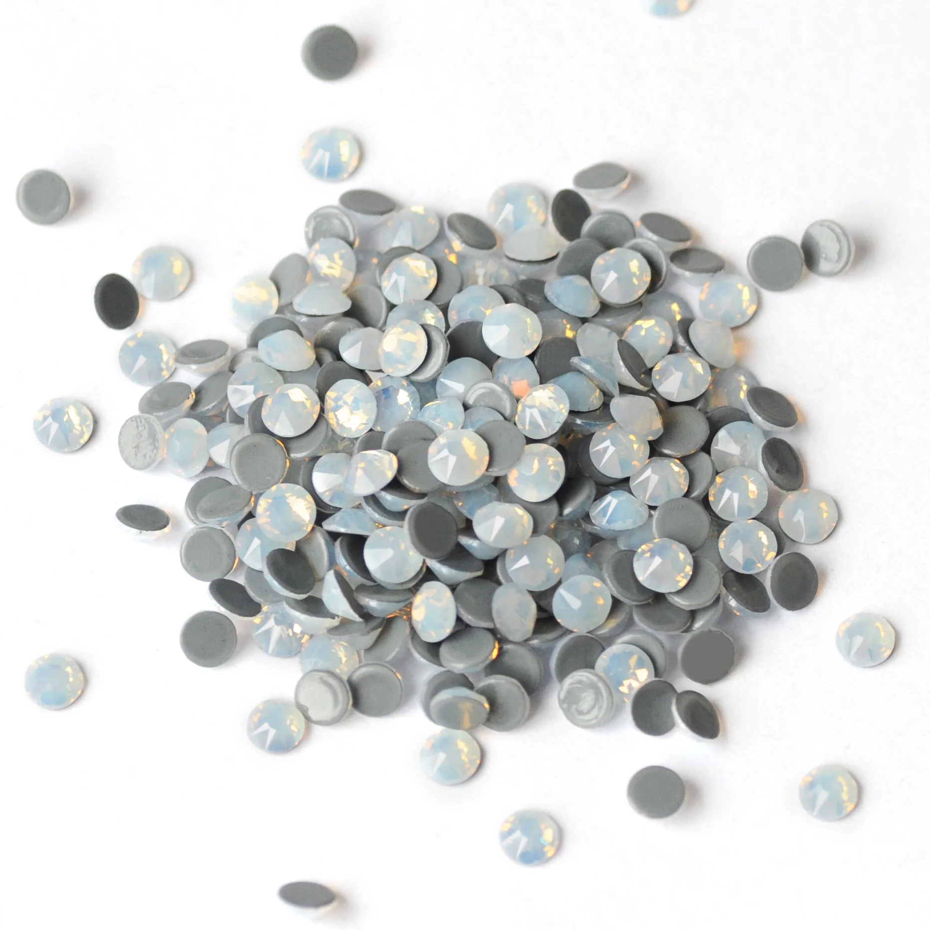 YANRUO 2088HF White Opal 8 Big Small Crystal Strass Flatback Rhinestone Hot Fix For Decorative Glasses | Дом и сад