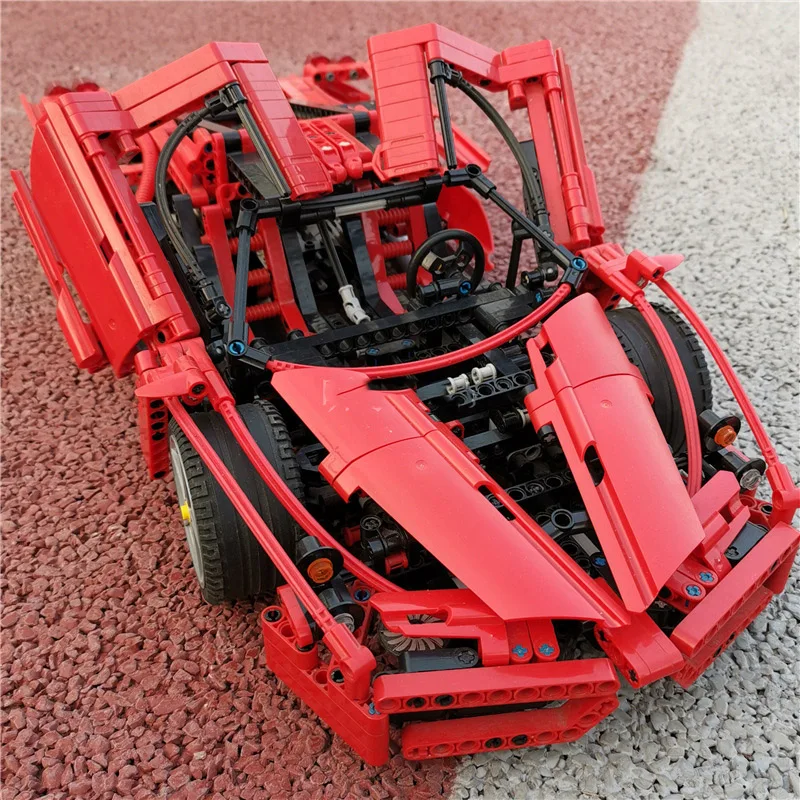 В наличии технические супергоночные автомобили серии Ferraried Enzo набор кирпичей MOC