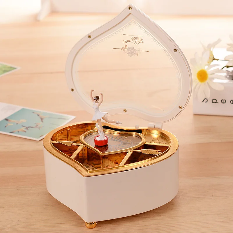 

Love Rotating Girl Music Box Peach Heart Music Box Couple Gift To Alice Clockwork Music Decoration
