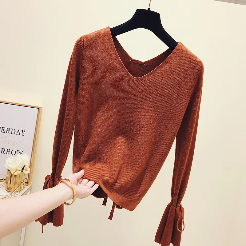 Женский вязаный свитер с v-образным вырезом пуловер на осень и зиму облегающие
