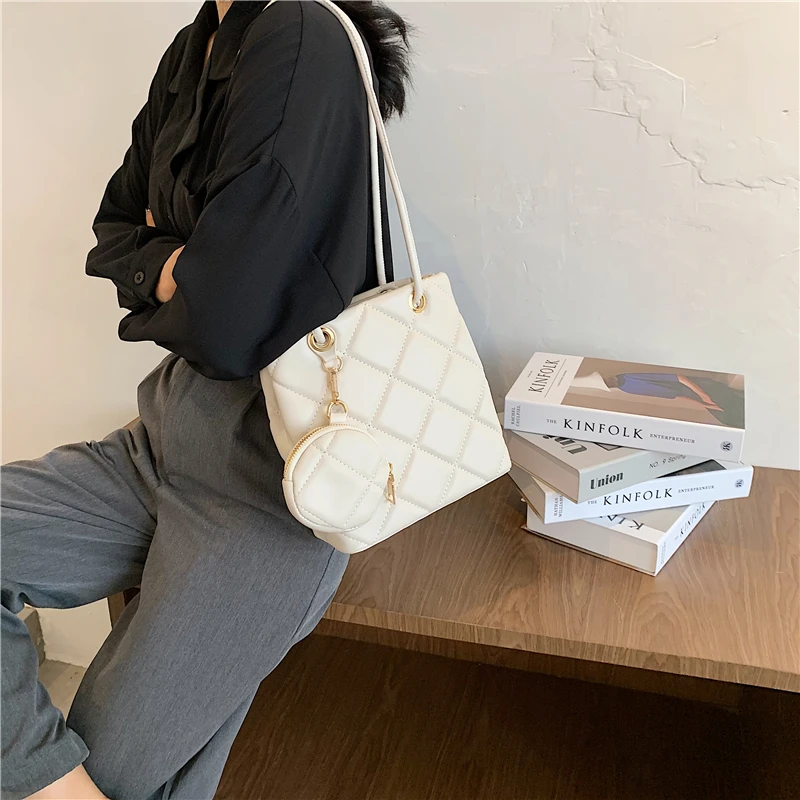 

2020 fashion shoulder bag lady travel bag leather Pu ed sewing bag female luxury handbag lady bag designer Sac A Main femme