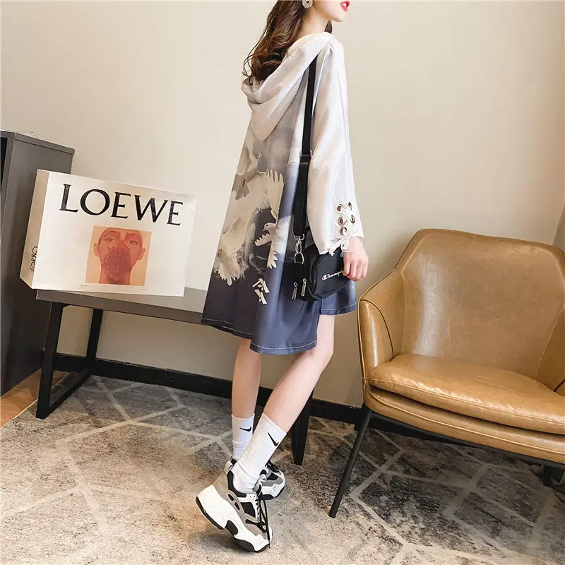 

Mid-length hooded t-shirt women's short-sleeved 2020 summer loose top all-match casual bottoming shirt