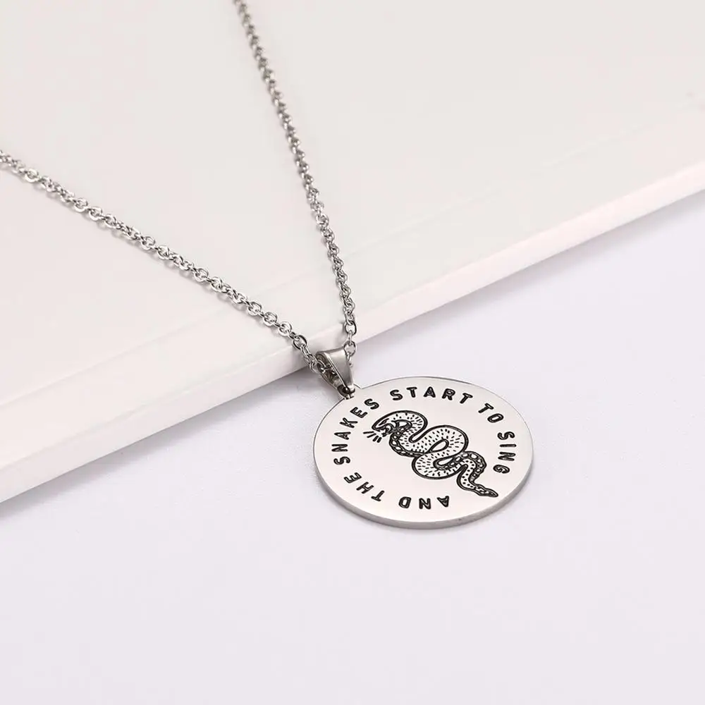 Ожерелье с подвеской в виде змеи Skyrim начинают петь нержавеющая сталь бриллианты