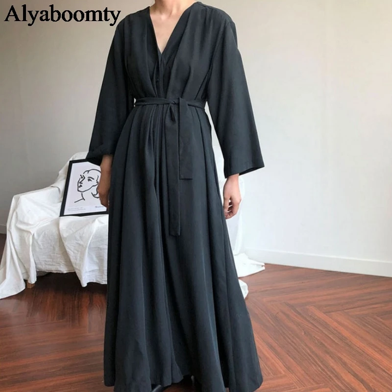 Женское длинное платье-рубашка с V-образным вырезом и поясом | Женская одежда