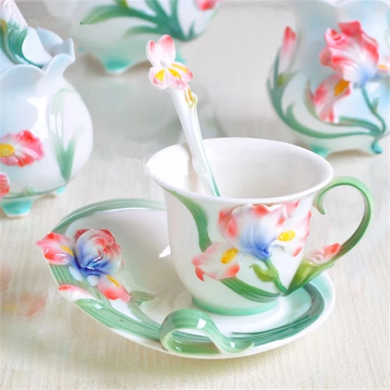 

Iris Flower Teacup With Saucer Spoon Set 3D Ceramics Tea Cup Thermal Breakfast Coffee Mugs Water Bottle Christmas Brithaday Gift