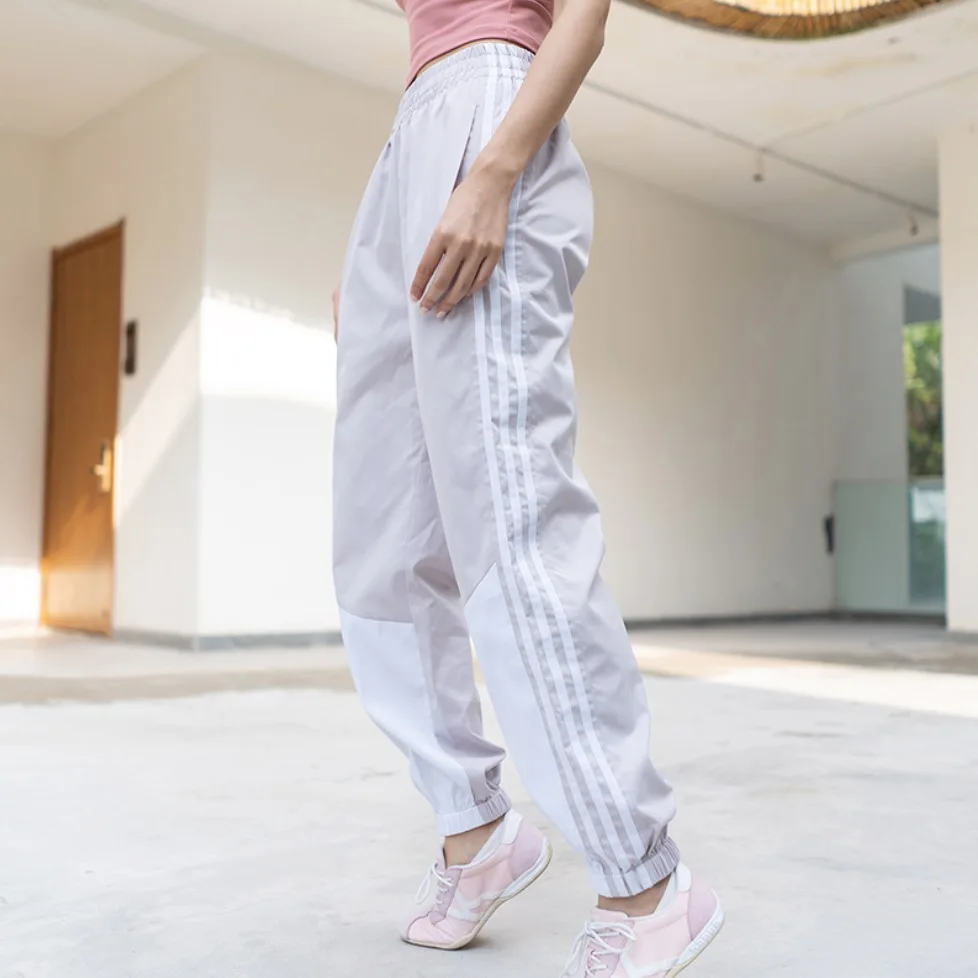 Женские свободные спортивные брюки Y26K7122 уличные штаны в полоску для фитнеса