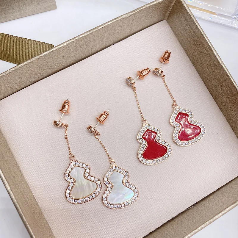 

Gourd earrings white mother-of-pearl rose gold gourd ear line female long trend