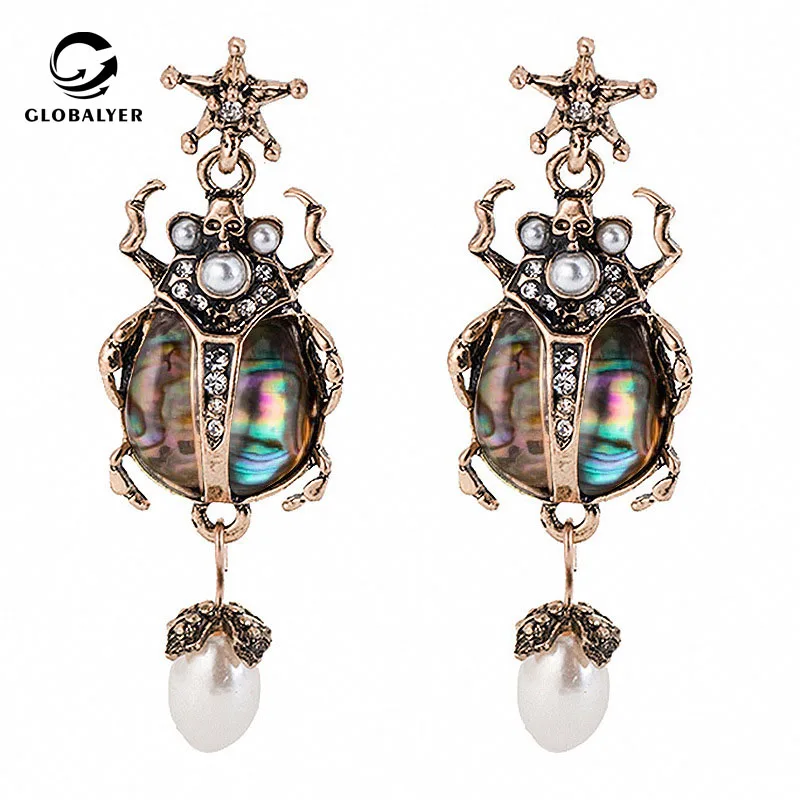 Преувеличенное насекомое Божья коровка из натуральной раковины Роскошные