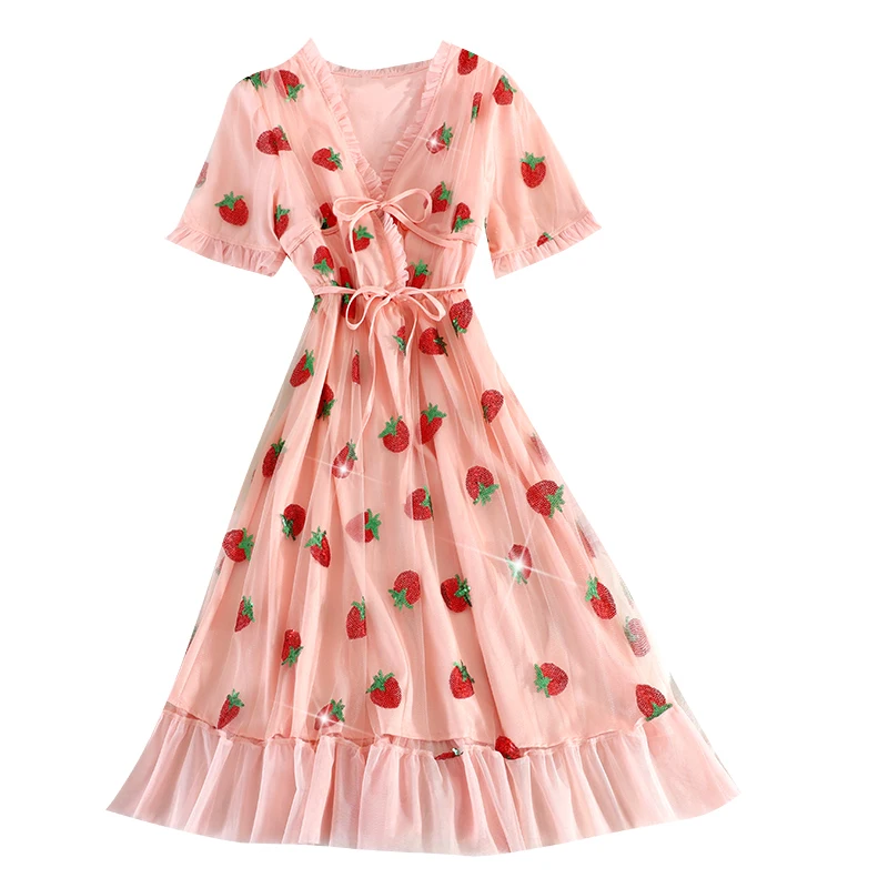 

Женское винтажное платье с рюшами, розовое длинное Тюлевое платье в стиле бохо с клубничным принтом, V-образным вырезом и коротким рукавом-ф...