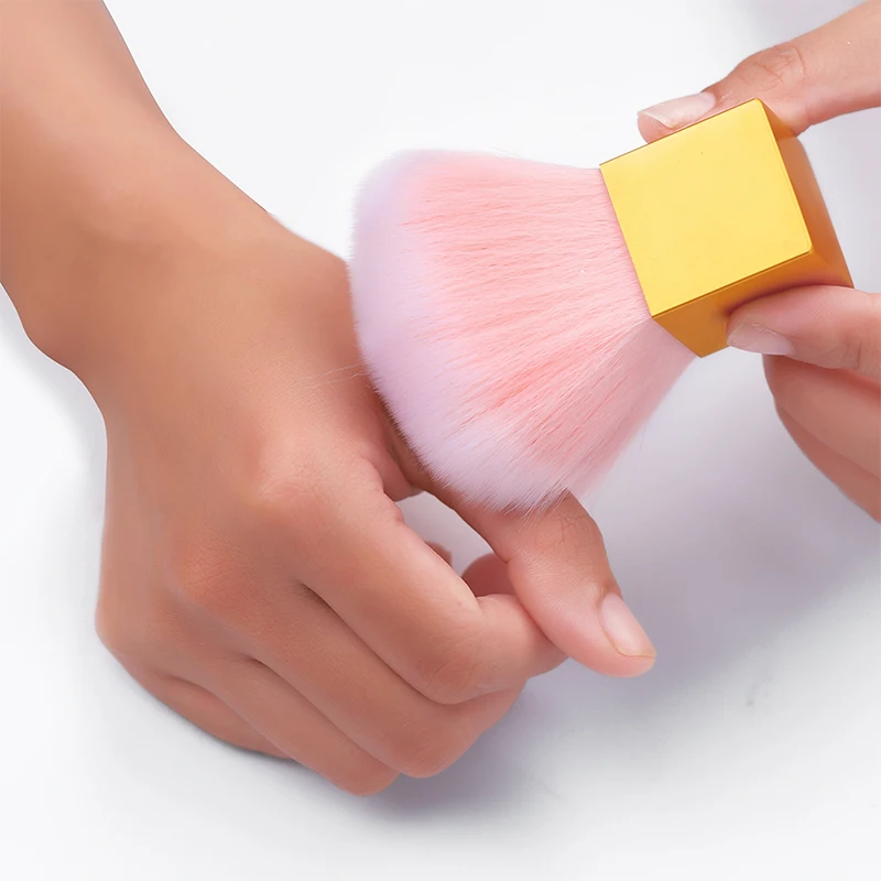 Щетка для очистки ногтей Высококачественная квадратная золотая металлическая