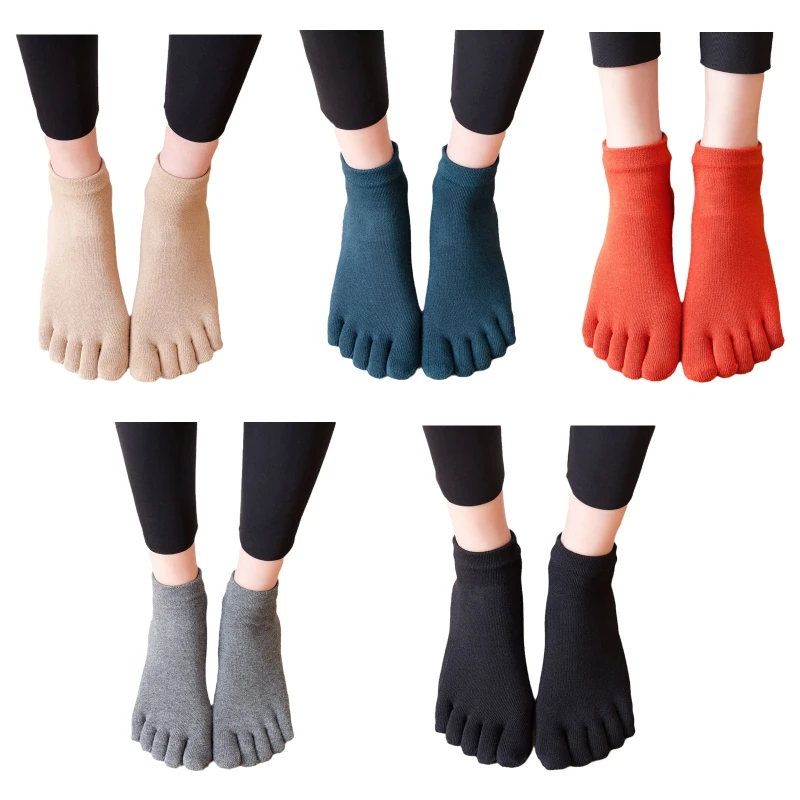 

2022 New Unisex Yoga Crew Socks with Grips Solid Color 5 Toe Separator Non Slip Hosiery