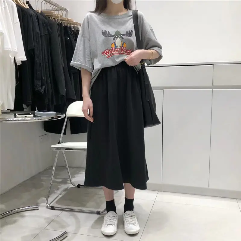 

Pure color skirt in 2021 summer: simple, casual, elegant, fresh and lovely