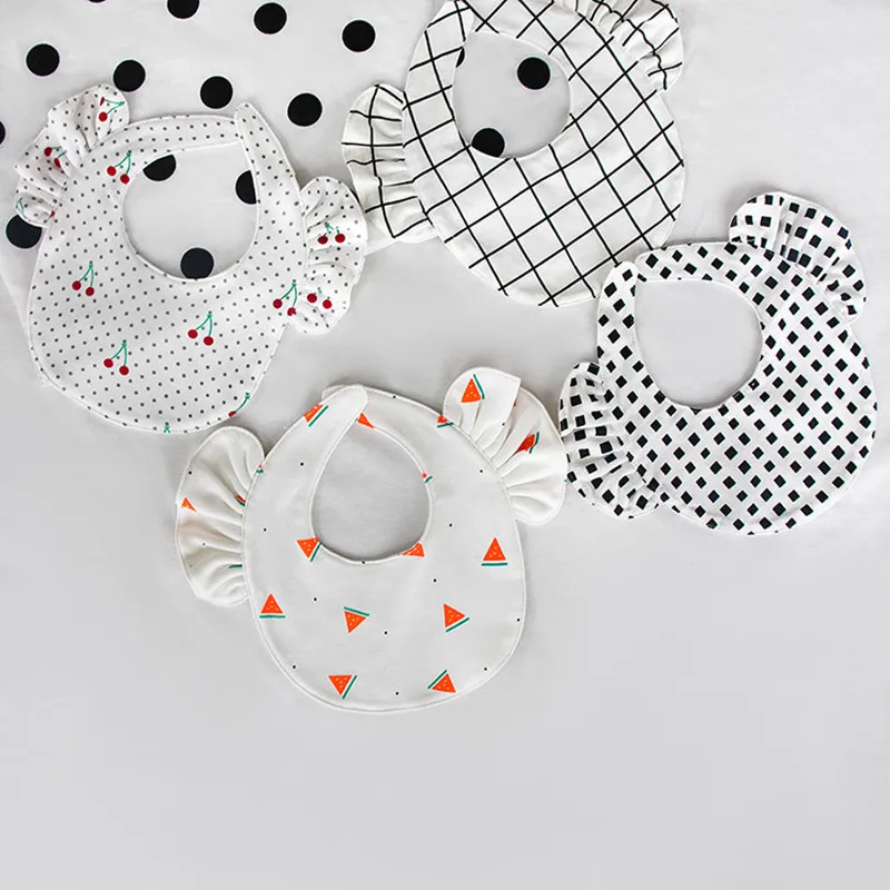 Детские нагрудники двойные хлопковые милые маленькие с принтом крыльев