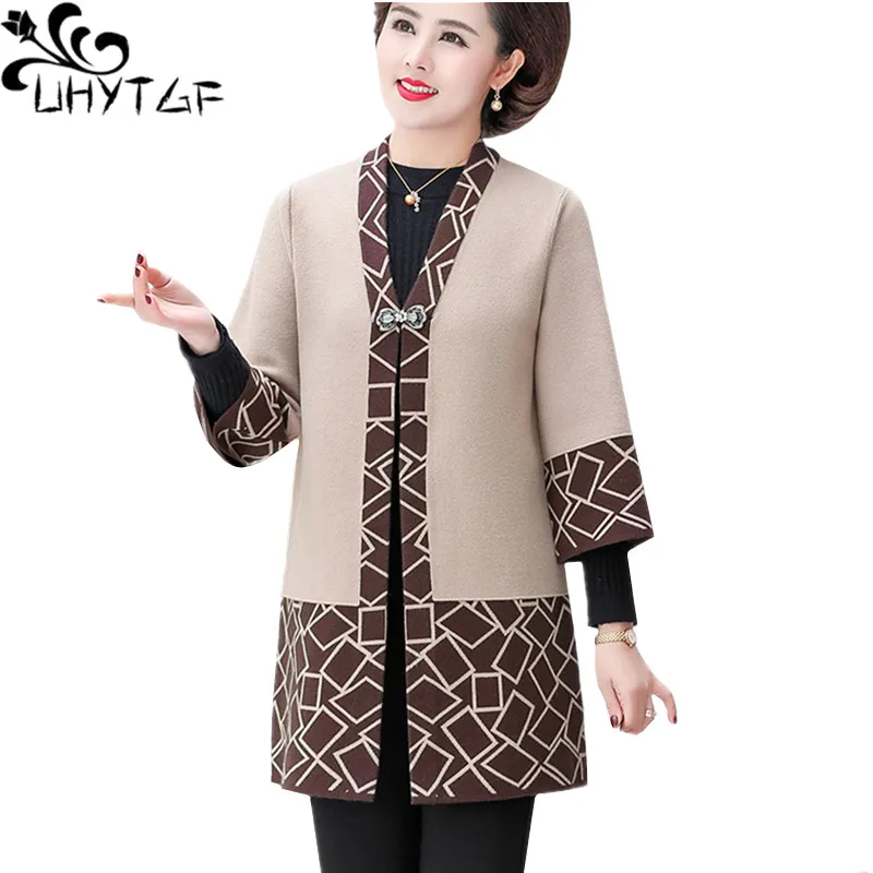 

UHYTGF windbreaker women 2020 fashion knitted spring autumn trench coat for women elegant mother loose plus size outerwear 1221