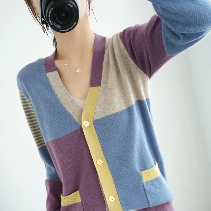 

Осень 2021 Новинка 100% кардиган из чистой шерсти Женский вязаный свободный свитер с V-образным вырезом Кашемир с корейской курткой YUHANRONG