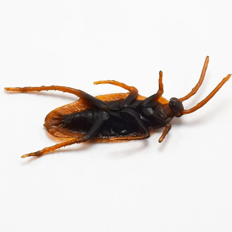 

10Pcs Funny Fake Cockroach/Centipede Halloween Decoration Jokes Pranks Maker Novelty Tricks Special Lifelike Model Cockroach Toy