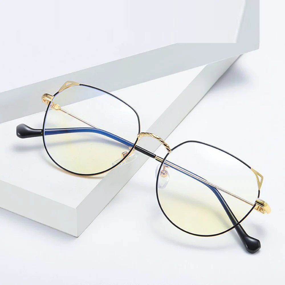 Custom Made Optical Prescription Glasses Photochromic Classic Large Titanium Alloy Retro Cat Ears Lady Frame Myopia Short Sight |