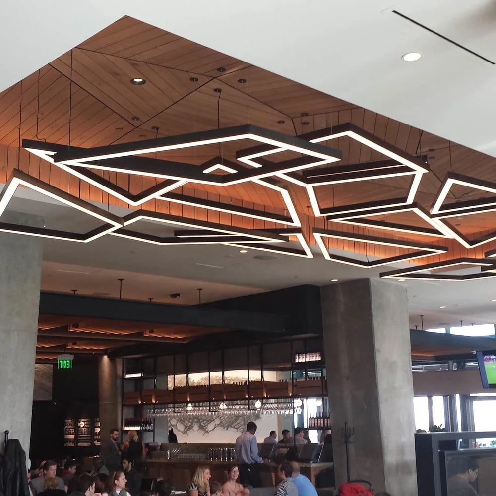 Подгонянный размер светодиодная Люстра для офиса отеля клуб линия подвесной