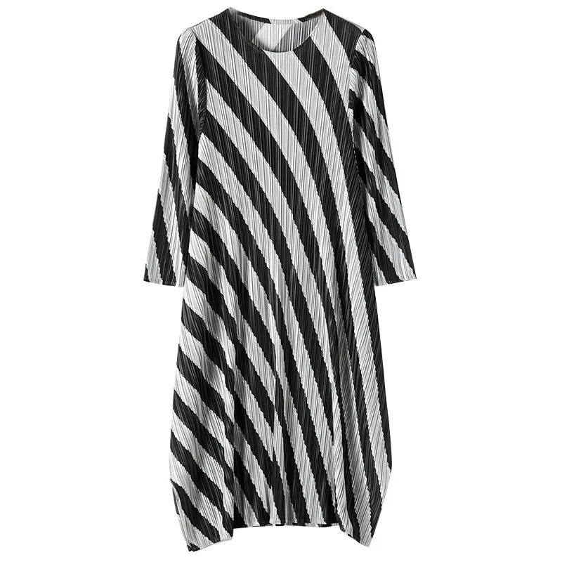 Striped female 2020 spring new style Miyake fold elastic split irregular long shirt + long trousers two piece set top and pants