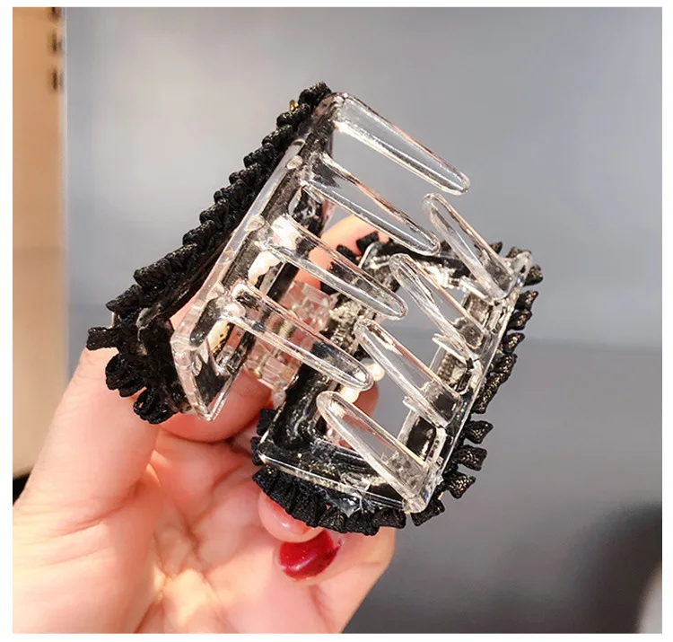 

Elegant Fashion Hairpin Hair Claws Metal Chain Pearl Bow Black White Hair Clip Luxury Jewelry Hair Accessories for Girls Women