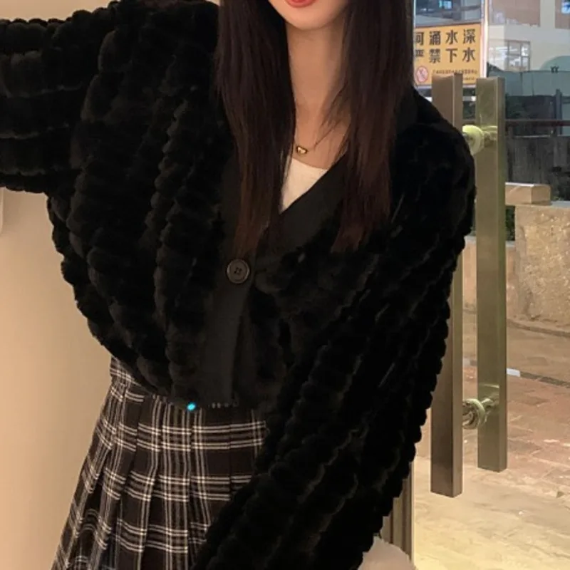 

Premium V-neck Short Plush Coat Autumn Winter Lazy Wind Loose Outer Wear Long Sleeve Blouse Women
