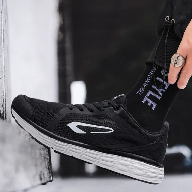 Мужские кроссовки NIDENGBAO модная сетчатая дышащая мужская обувь для бега уличная