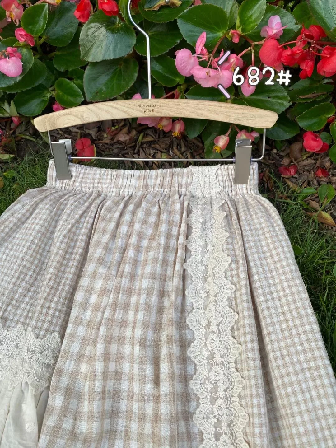 

Mori Girl Japan Style Cotton linen Plaid Skirt Elastic Waist Lace Patchwork irregular A-line Women Skirt