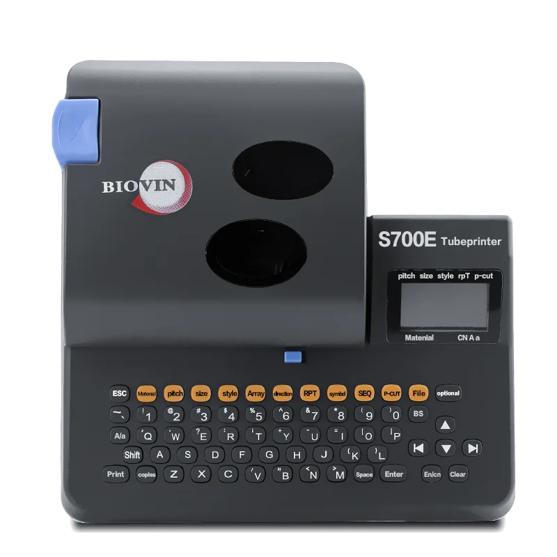 Машина с линейным номером S700E может быть подключена к компьютерному аппарату для