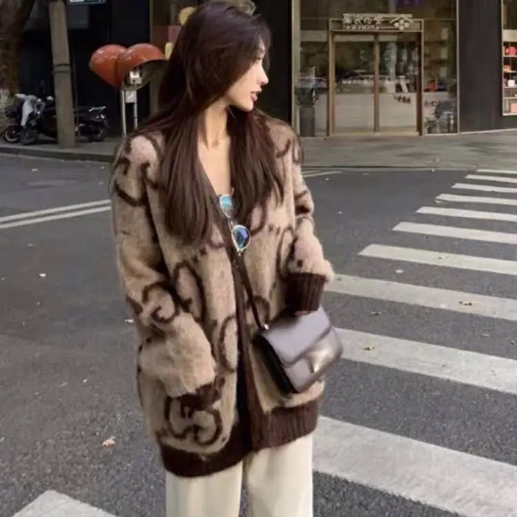 

2021 spring and autumn new Japanese thickened knitted cardigan coat is versatile, lazy women's sweater is loose to wear