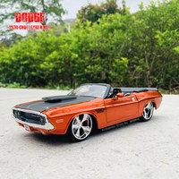 maisto 124 1970 dodge chal challenger rt simulation alloy car model crafts decoration collection toy tools gift