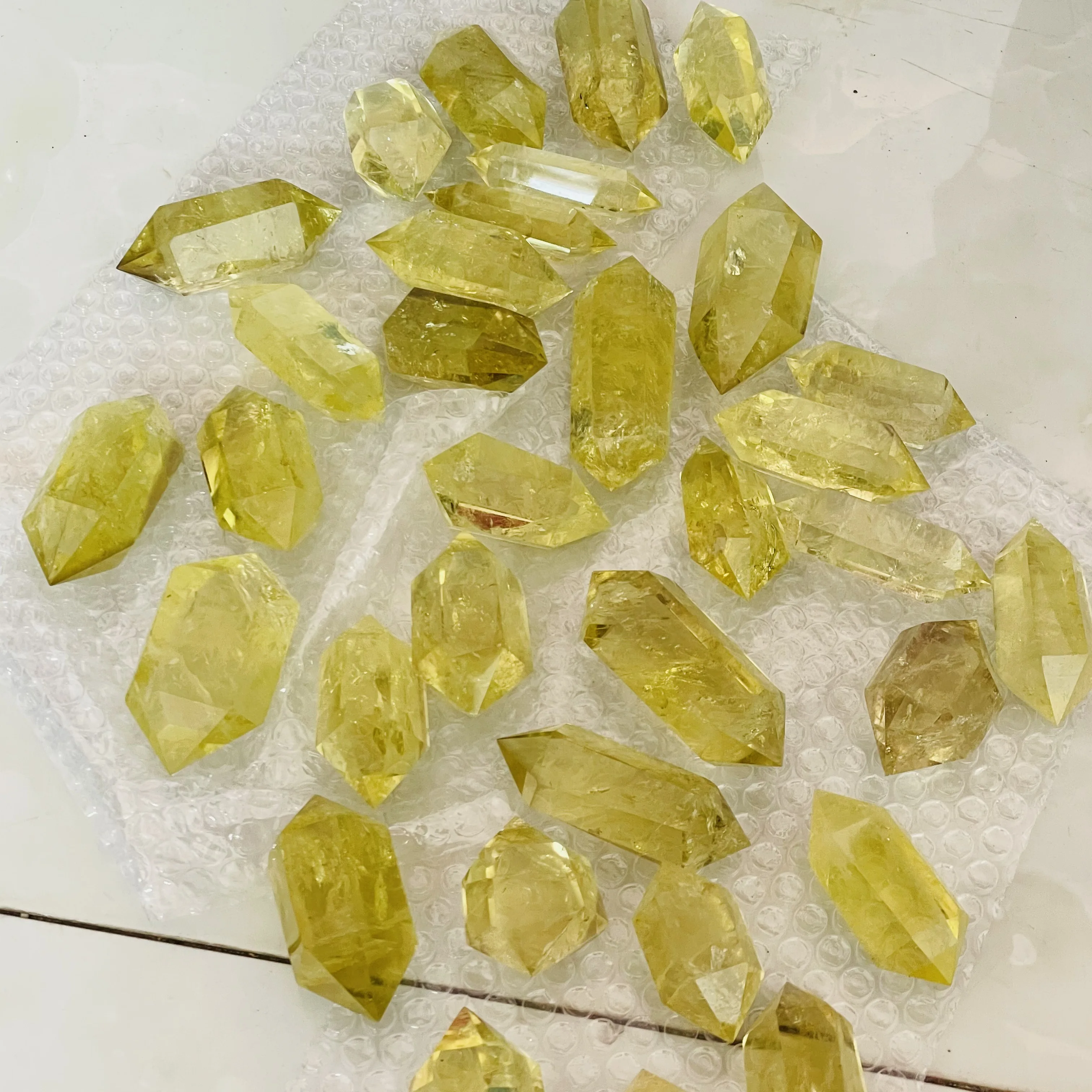 

Rainbow!!!!Natural Citrine Quartz Crystal WAND POINT HEALING