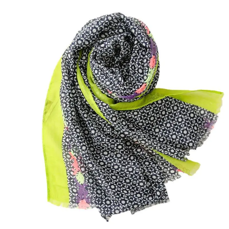 

2021 Viscose Shawl Scarf Women Print Ladies Fashion Geometric Tassel Muffler Headband Sjaal Muslim Hijab Snood 180*90Cm