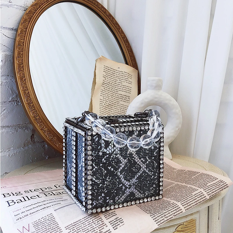 

Women Totes Crystal Box Bags Black Pink Luxury Shoulder Bags 2019 New Women Vintage Beaded Handbag Mini Disco Dancing Party Bags