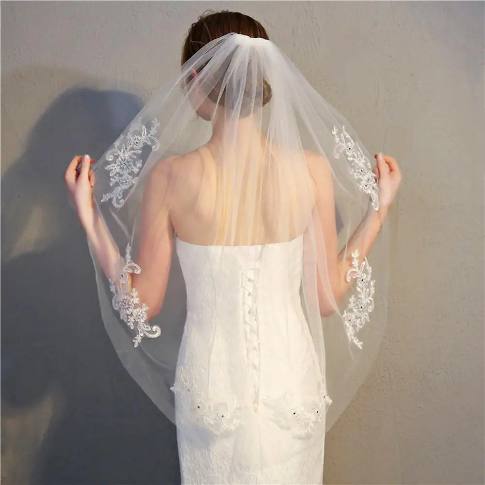 Elegant Bridal Veils  Rhinestone Lace Veil Wedding Veil Hair Accessory Hearwear Heardress for Baptism Wedding Communion