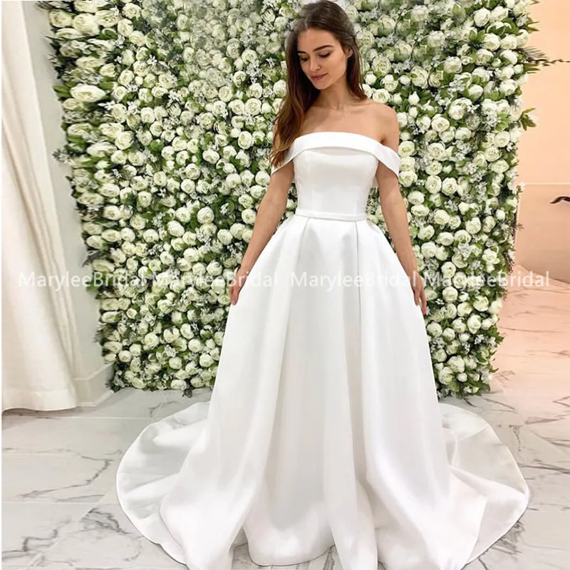 Свадебное платье с открытыми плечами простое в стиле бохо 2020 драпированная юбка