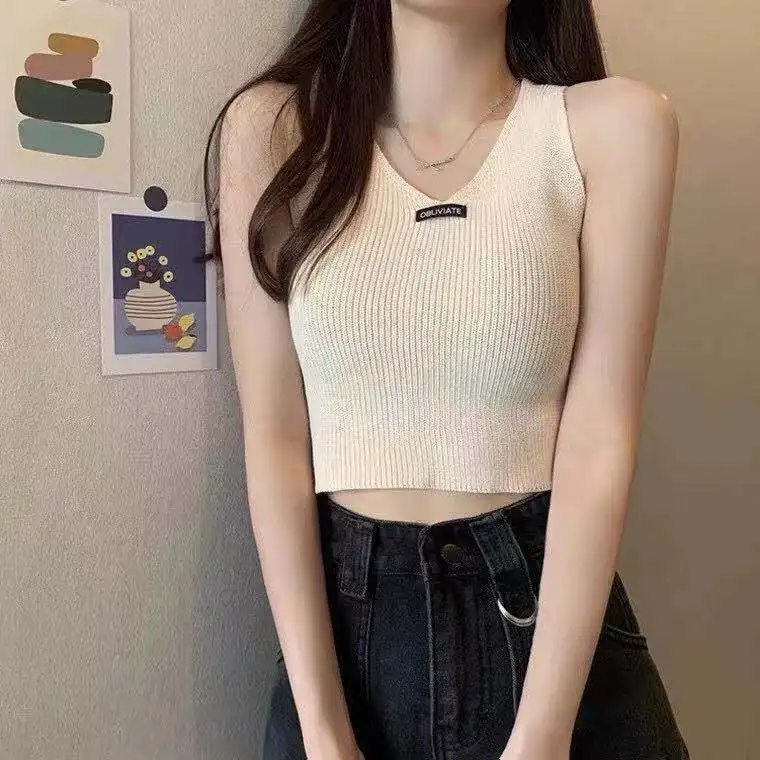 

Hot girl camisole women's summer design sense knit bottoming short jacket and wear trendy ins Office all-match knitted top women