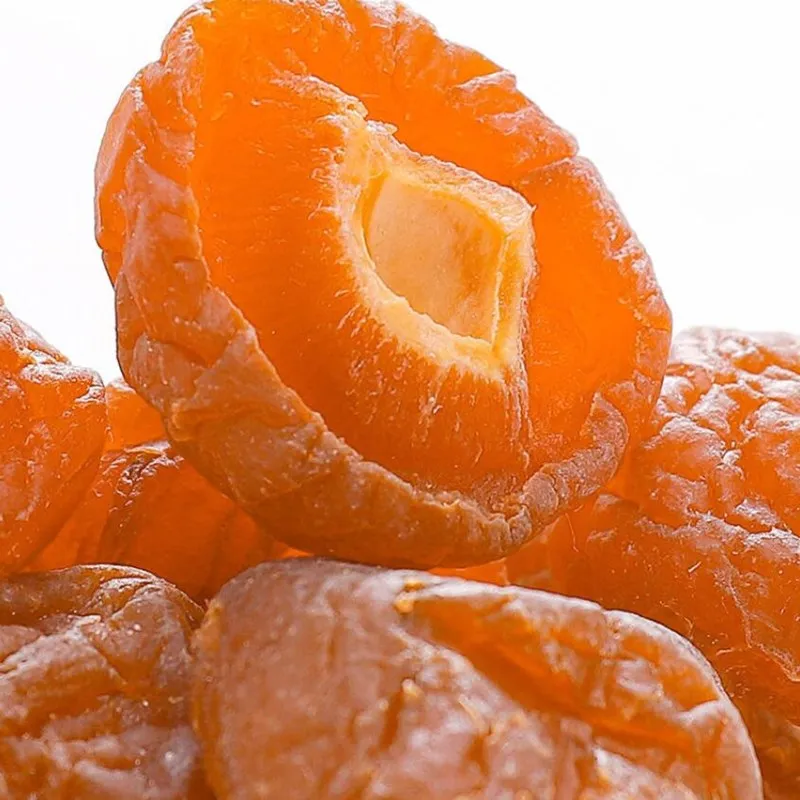 Половинчатое сливовое мясо половинчатая консервированная фруктовая закуска 250 г