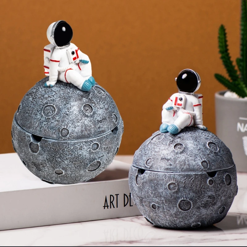 

Тисненная Вселенная Луна пепельница с крышкой из смолы дымовой подставка для сигарет Декор