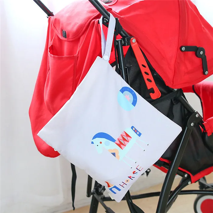 Horse Детские Пеленки сумки Wetbag один карман изменение влажной мешок водонепроницаемый детский тканевый подгузник Органайзер сумка подвесная коляска сумка для хранения - Цвет: Horse