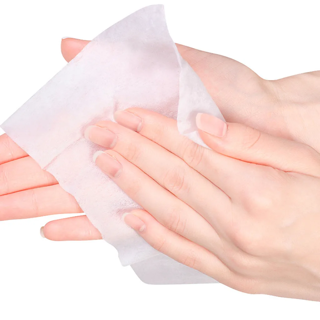 Влажные салфетки используются для очистки кожи ягодиц ребенка мобильных